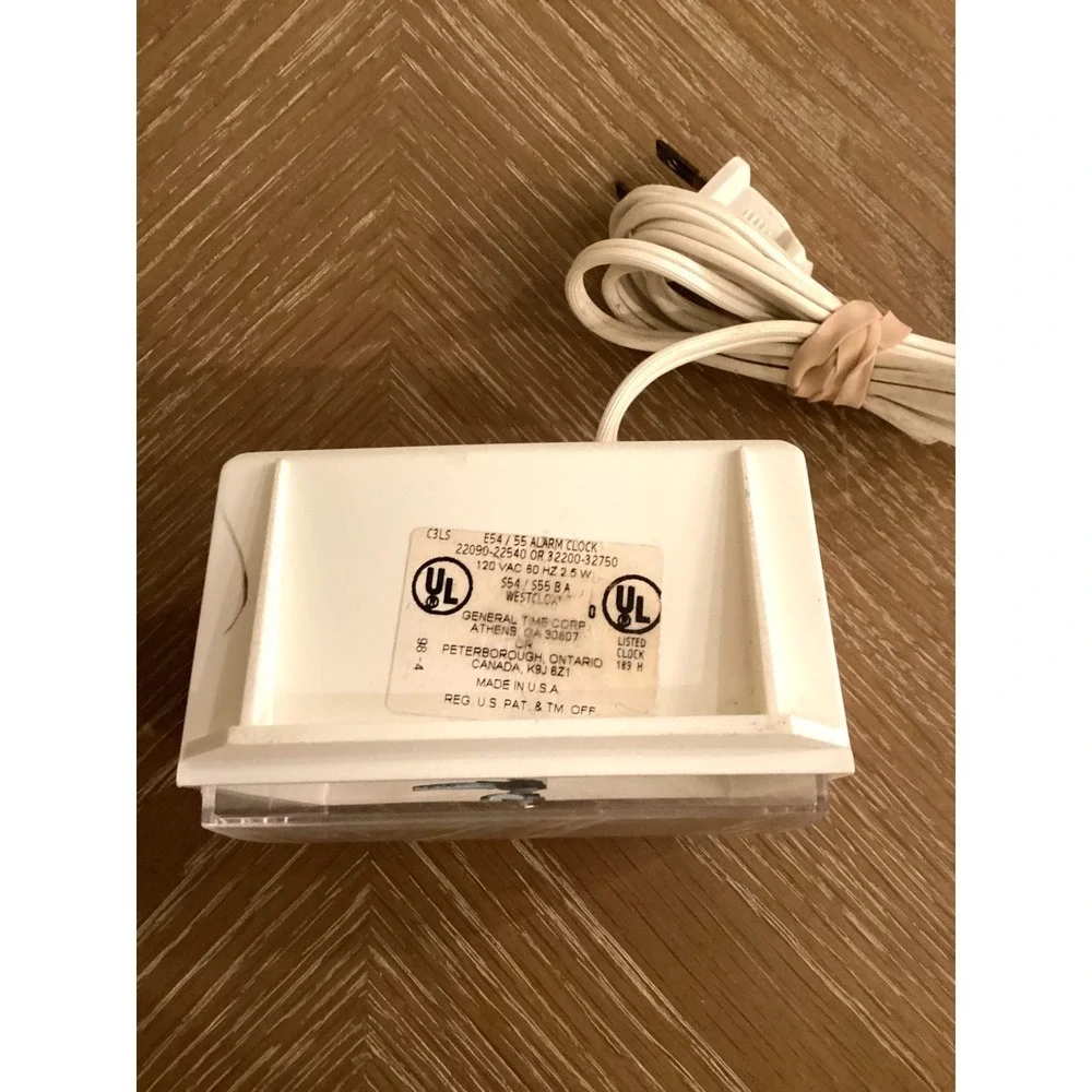 Vintage WESTCLOX Electric Alarm Clock Model 22090 Blue Numbers Made In USA